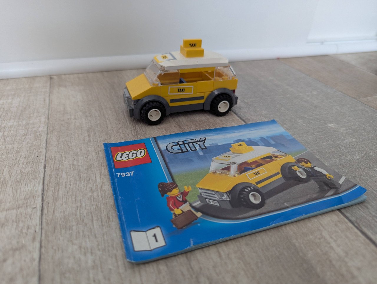 LEGO City Spoorwegstation 7937