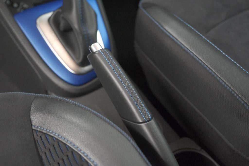 Renault Captur tce 150 edc s-version | trekhaak| camera | dodehoekdetectie 