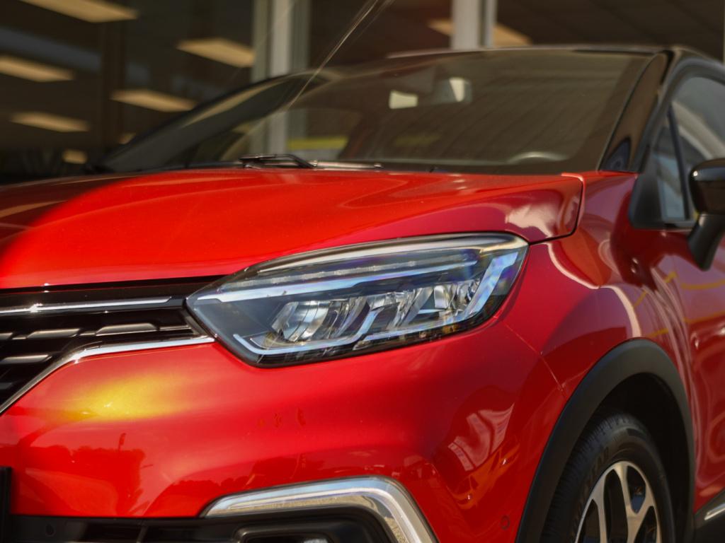 Renault Captur 1.3 tce 150pk intens automaat | panoramadak | trekhaak | nav