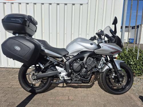 Yamaha Fazer FZ6-S uit 2010, sportieve toermotor met weinig KM