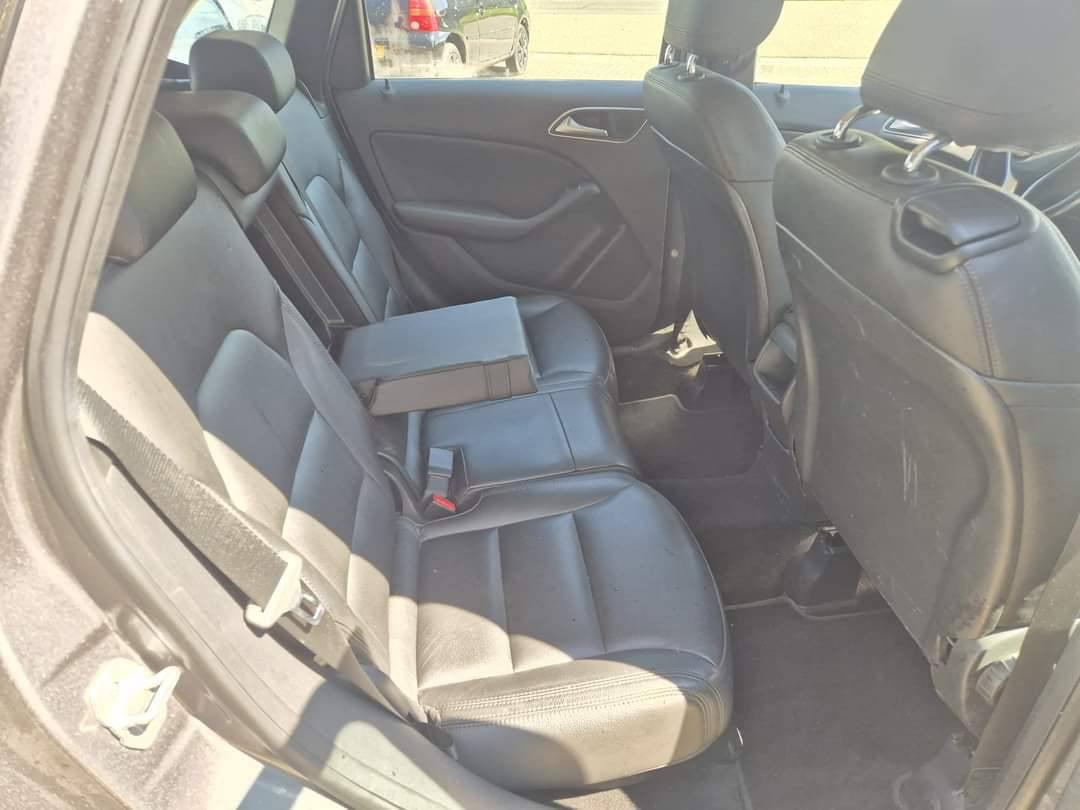 Mercedes B-KLASSE 180 cdi Ambition 5deurs bj:2012 leer-navigatie