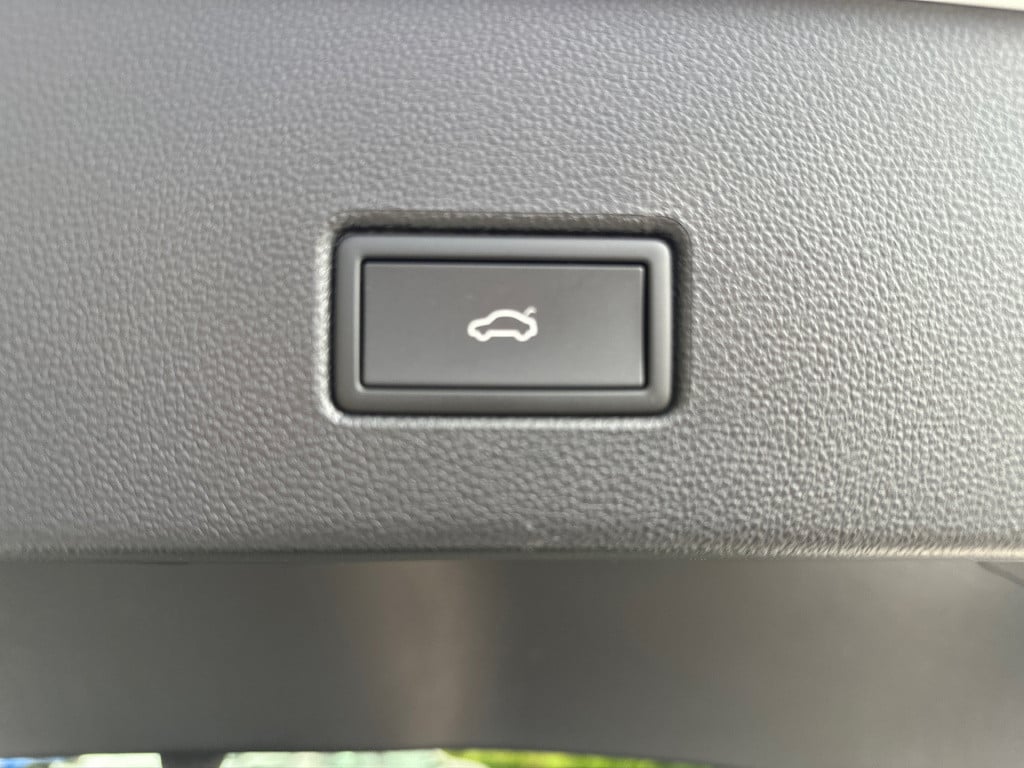 Volkswagen T-roc 1.5 tsi 150pk dsg united | led | camera | virtual cockpit 