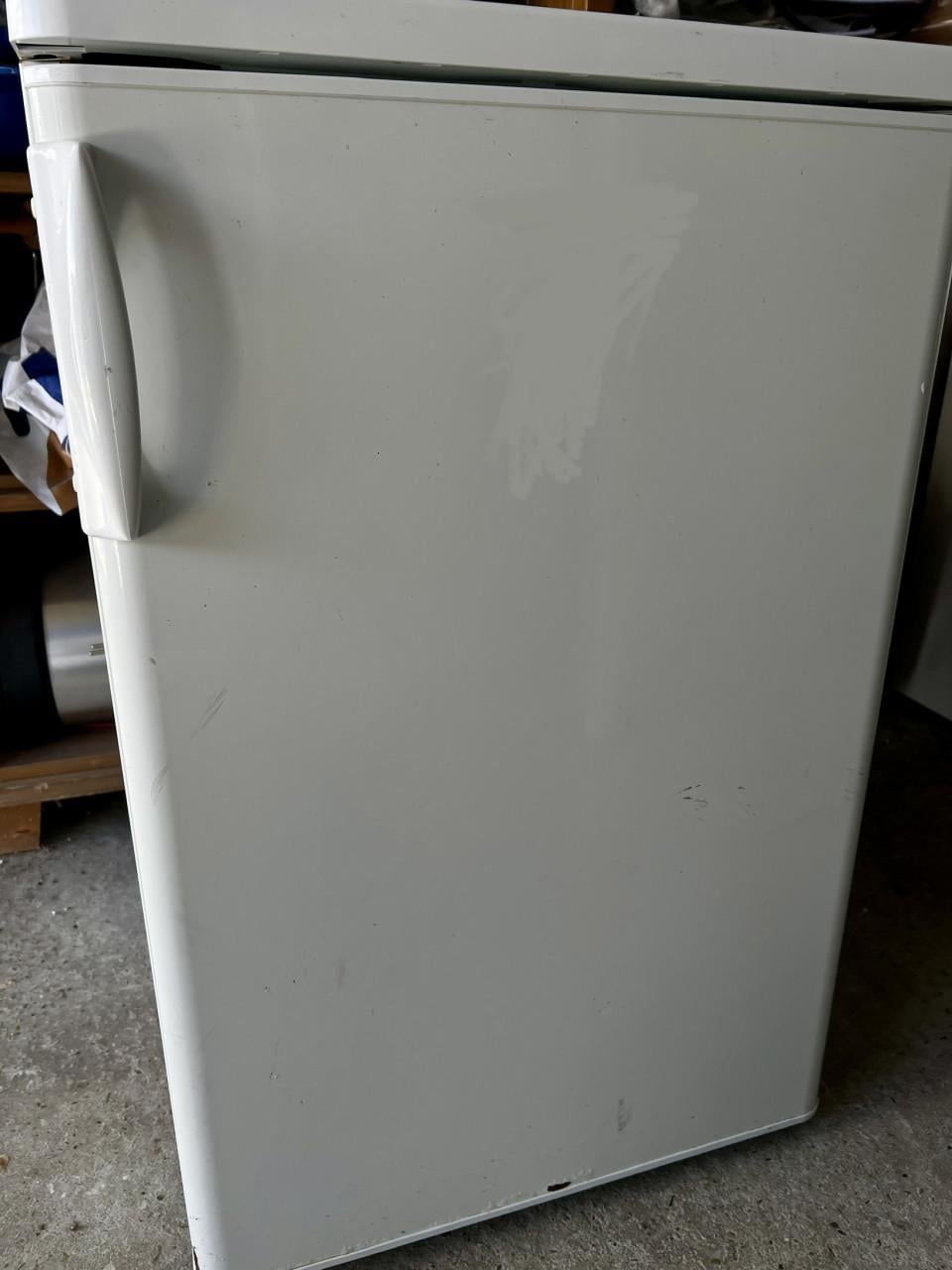 Tafelmodel koelkast 85x55 cm. 152 liter energieklasse A+