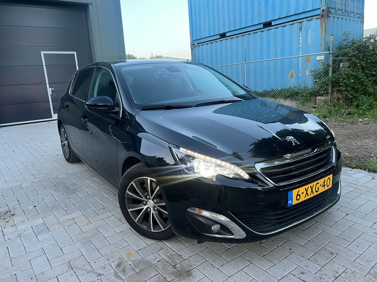 Peugeot 308 1.6THP Allure Xenon/Led/Pano