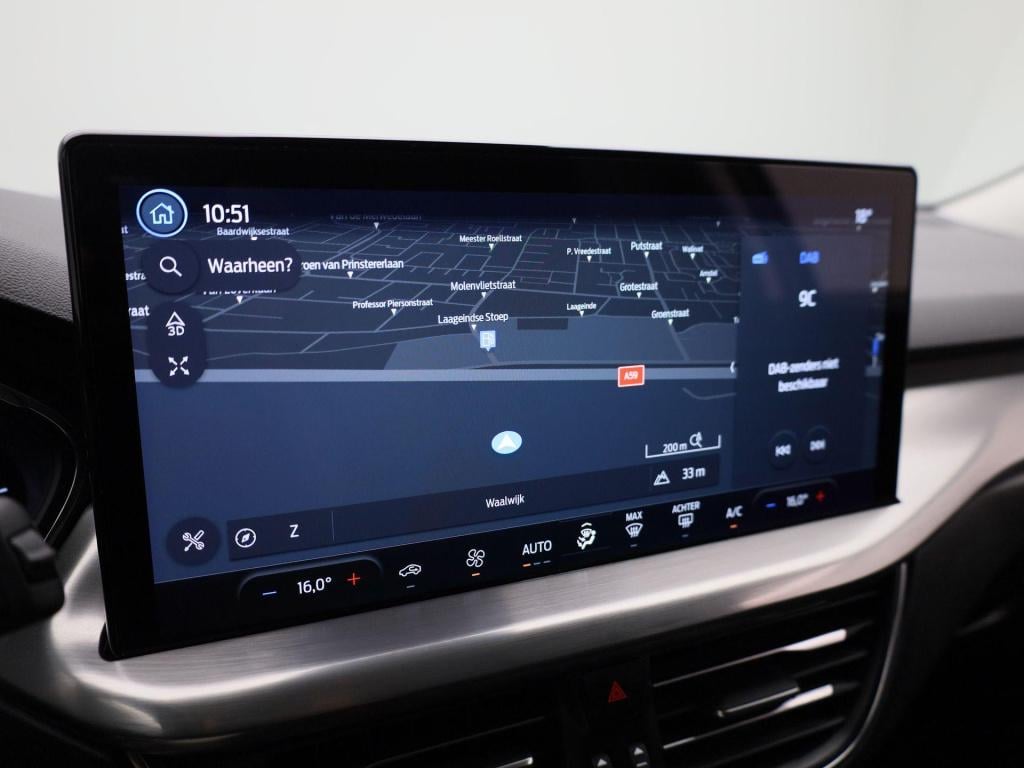 Ford Focus wagon 1.0 ecoboost hybrid titanium | climate control | cruise co