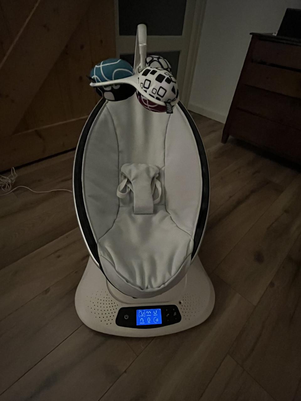 Mamaroo 4 baby schommel stoel