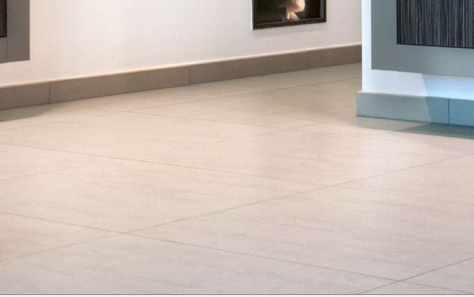 3030-303 ca 31m² zandkleur betonlook tegels, 60×120cm, van € 91,35/m² voor