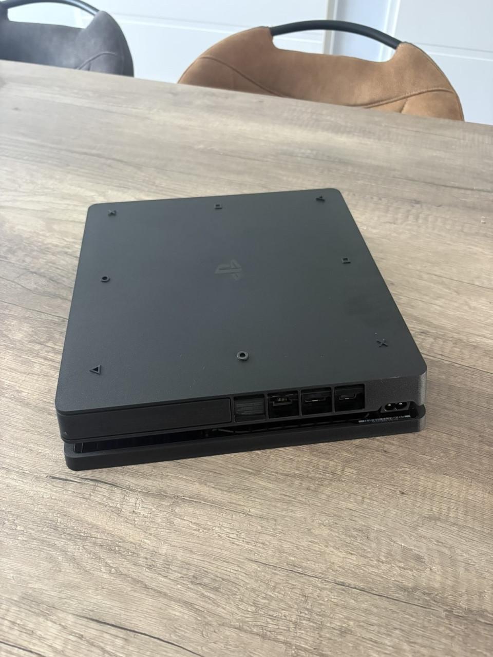 PlayStation 4