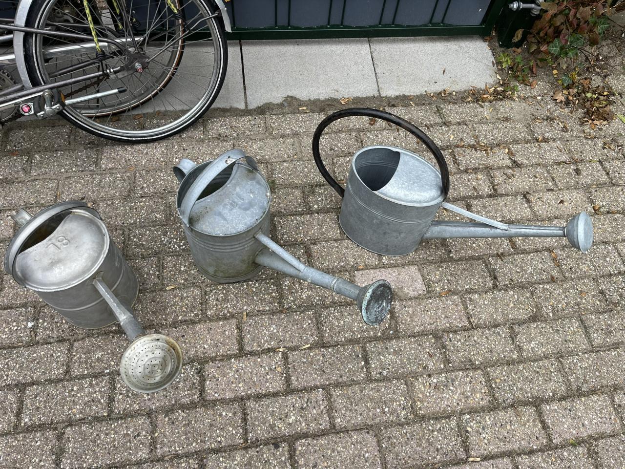 Gieters metaal verzinkt