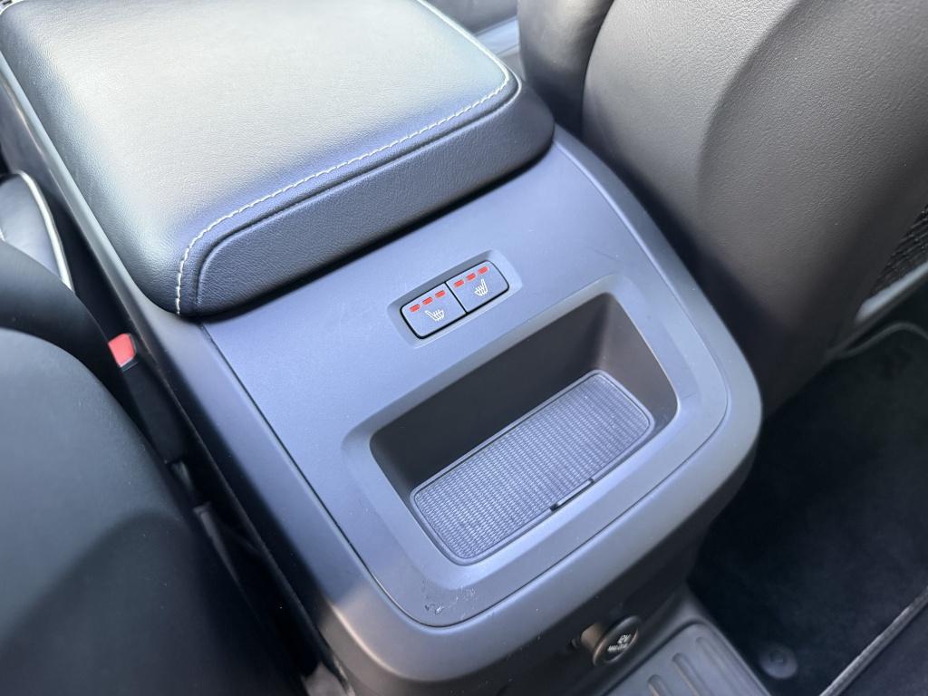 Volvo XC60 t8 390pk recharge r-design| panodak| luchtvering| trekhaak| came