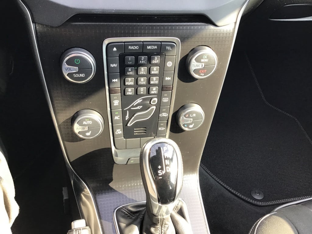 Volvo V40 2.0 t4 business sport stand kachel a.camera