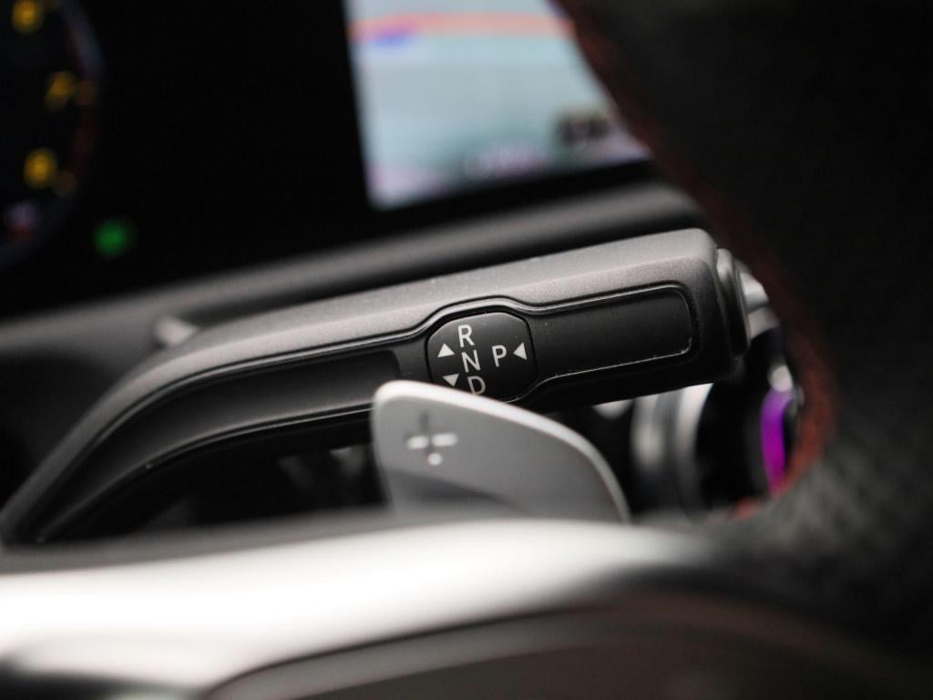 Mercedes-Benz A-Klasse 180 business solution amg | automaat | navigatie | s