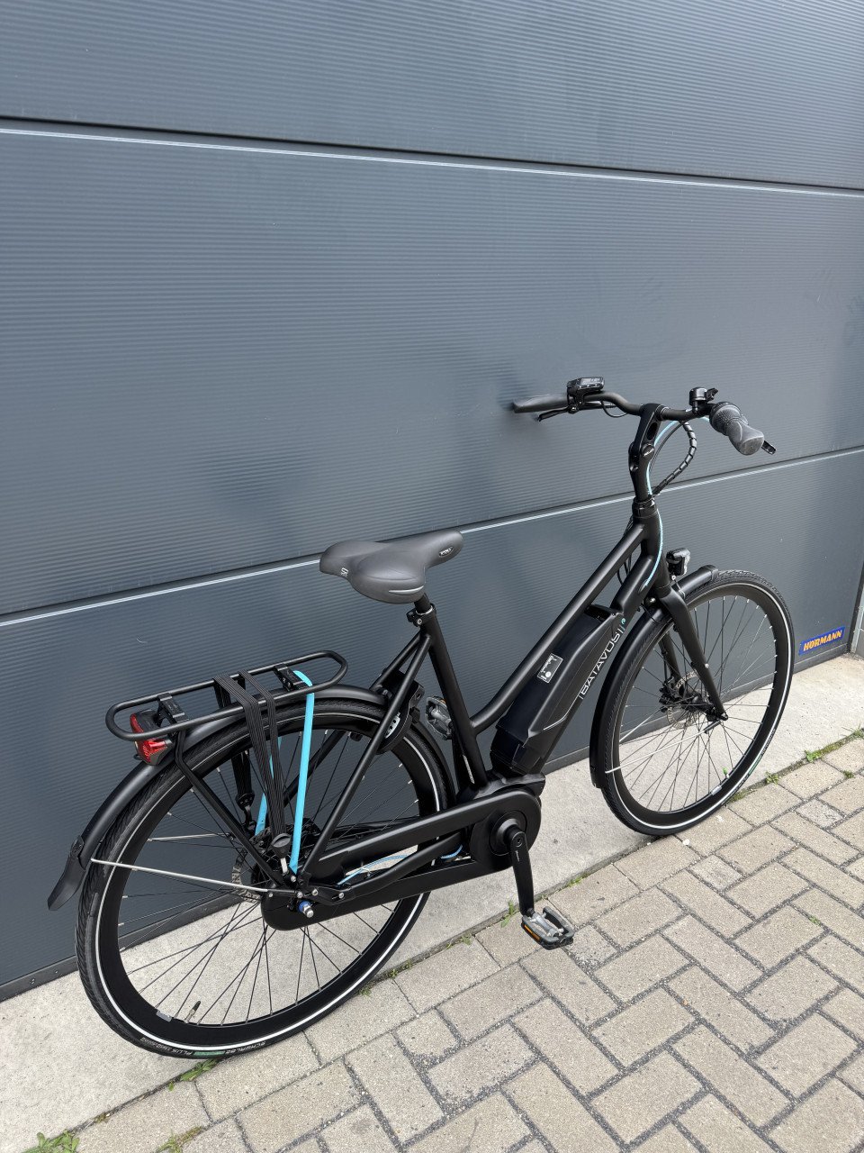 Batavus Dinsdag middenmoter elektrische fiets 400WH