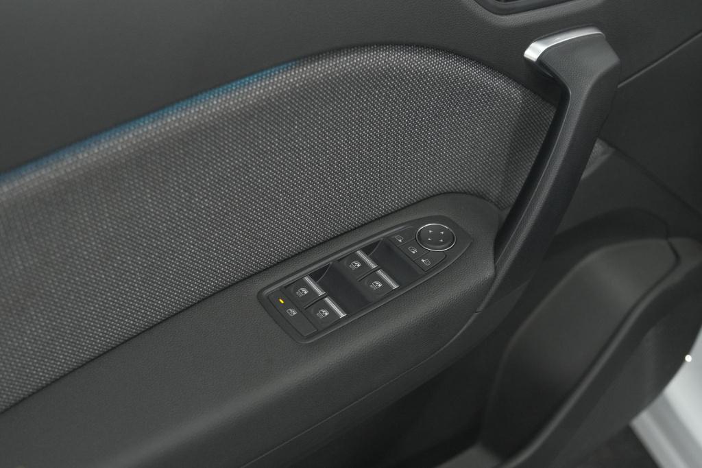 Renault Captur mild hybrid 160 edc techno | nieuw model | camera | navigati