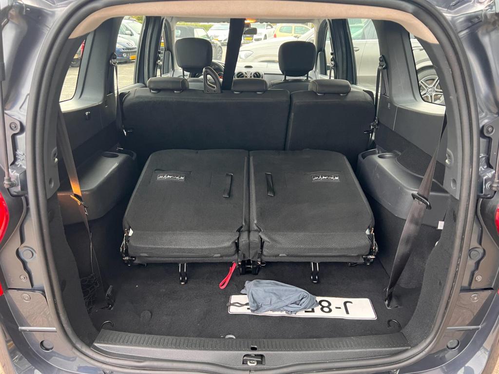 Dacia Lodgy 1.3 tce tech road 7p. navi, trekhaak enz..