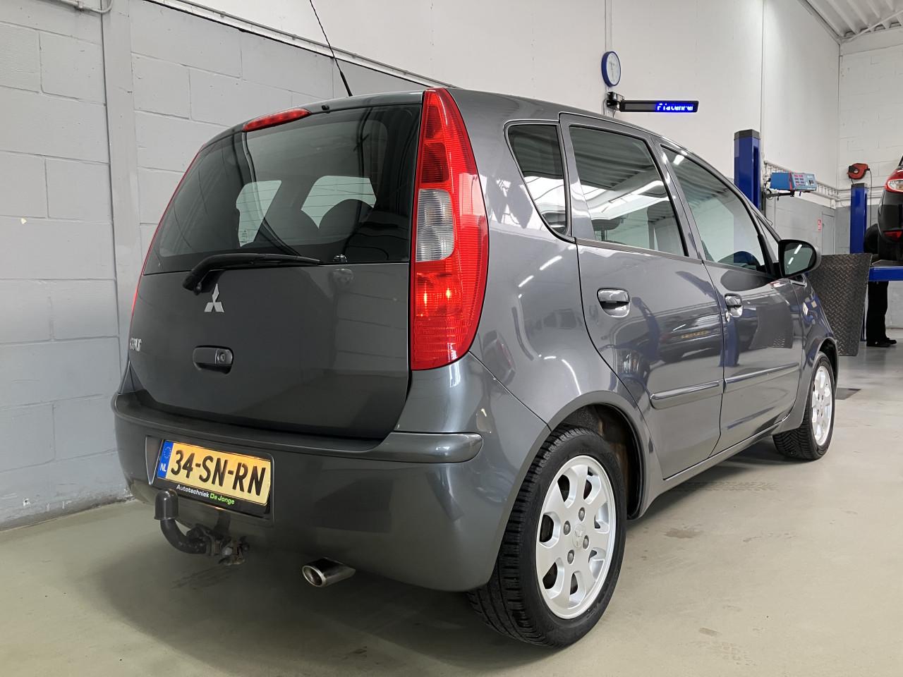 Mitsubishi Colt 139.000 km met airco