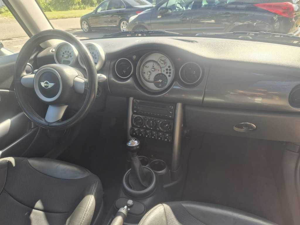 Mini Cooper 1.6i cooper pepper