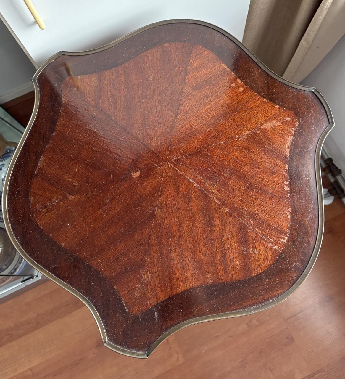 Antieke Barok bijzettafel