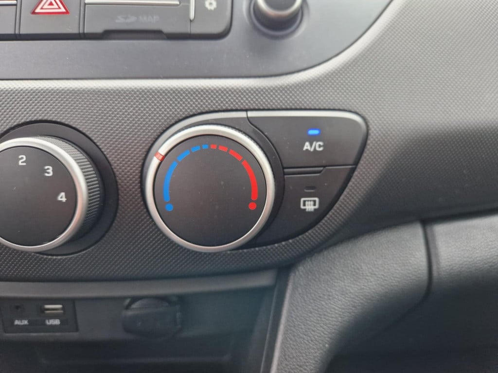Hyundai I 10 1.0i comfort | carplay | bluetooth | cruise control | navigati