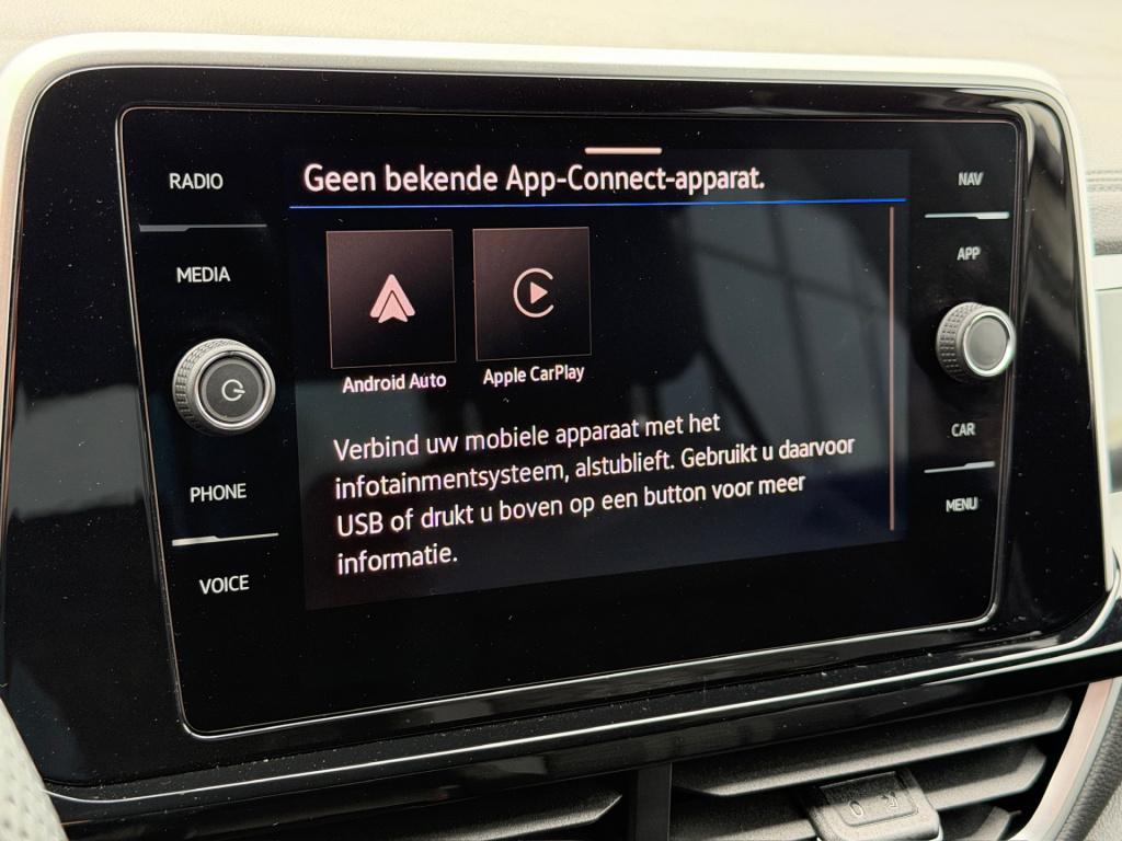 Volkswagen T-roc 1.5 tsi 150pk dsg r-line | camera | keyless | elek. achter