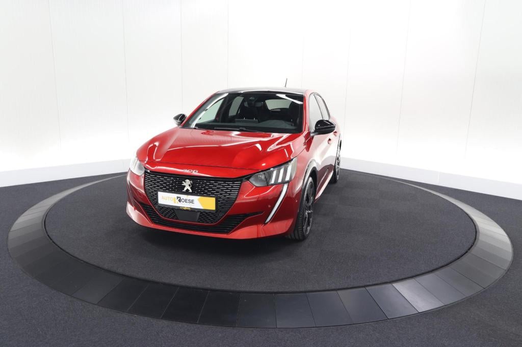 Peugeot 208 1.2 puretech 130 gt | alcantara pack | panoramadak | dodehoekde