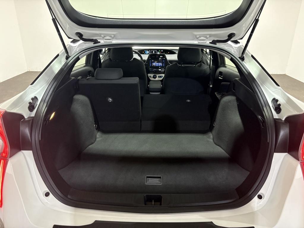 Toyota Prius 1.8 first edition | camera | bsm | pdc |