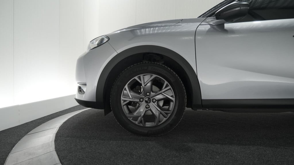 Ds Ds 3 crossback puretech 100 montmartre | parkeersensoren | apple carplay
