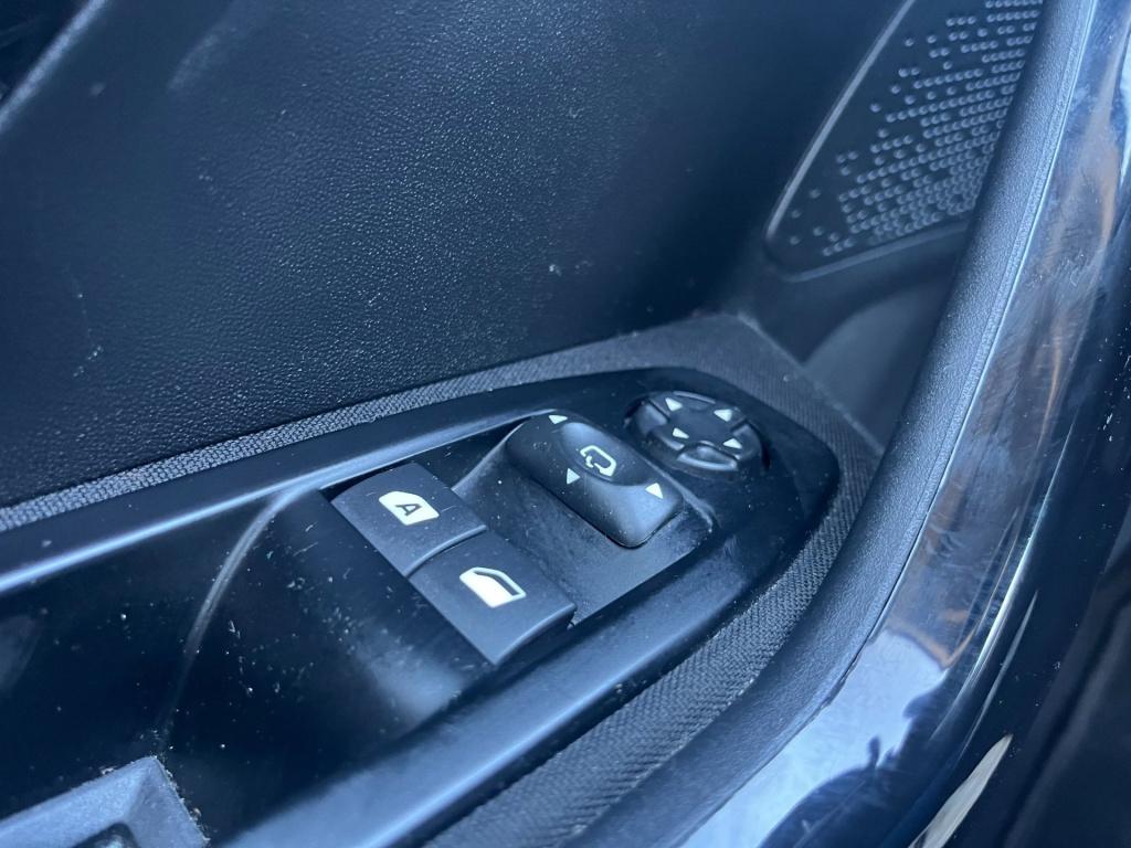 Peugeot 208 1.4 vti envy | orig. nl | navi | climate | cruise