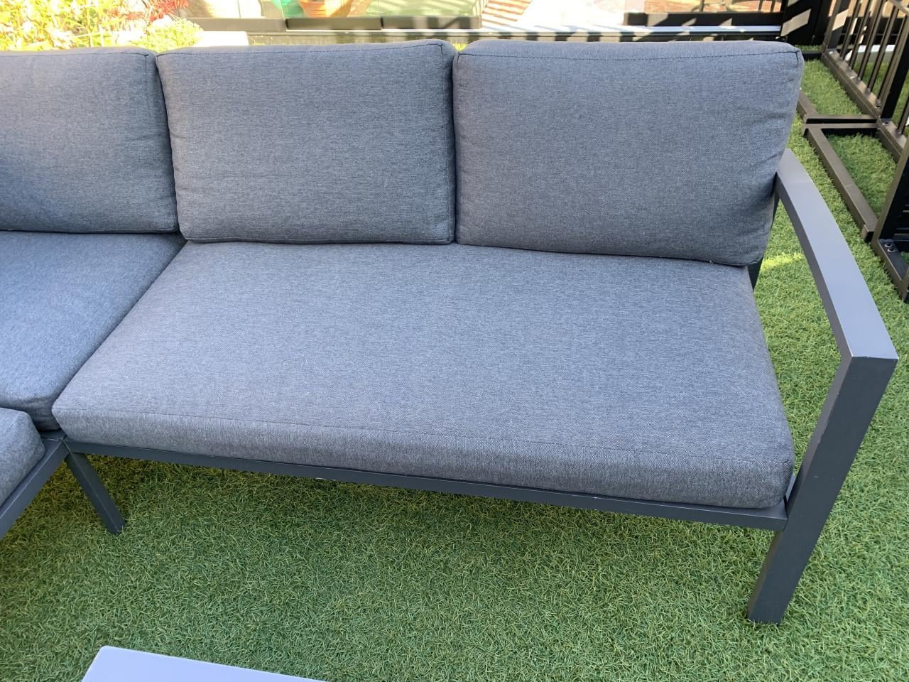 Loungset met kussens en eettafel en salontafel, Alminium.