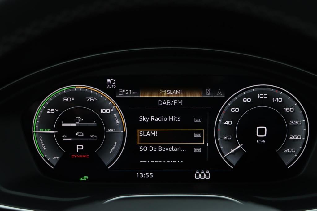 Audi Q5 50 tfsi e s edition 300pk s tronic | soh 97,4% |