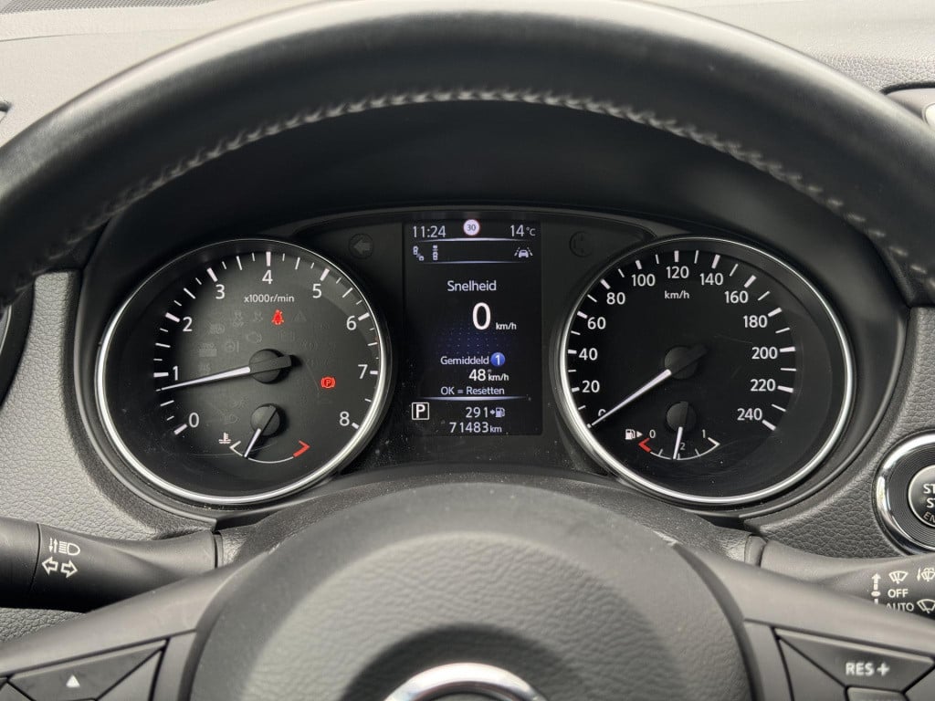 Nissan Qashqai 1.2 tekna + automaat, meest luxe uitvoering!