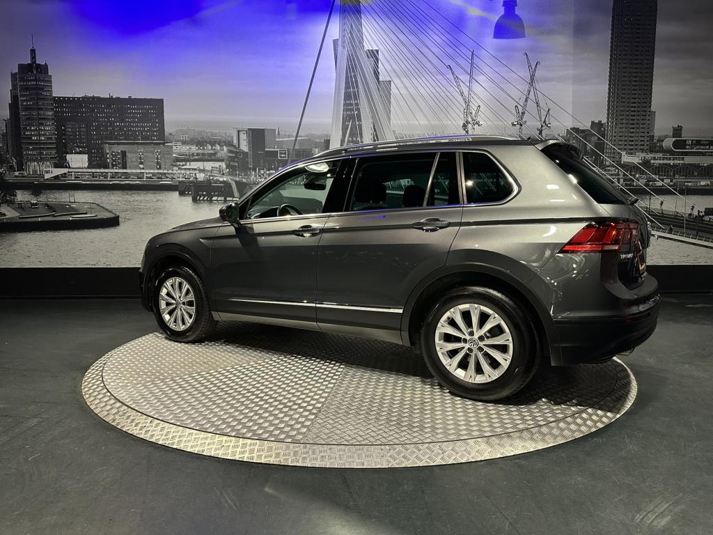 Volkswagen Tiguan 1.5 tsi act comfortline business *led*appconnect*camera*t