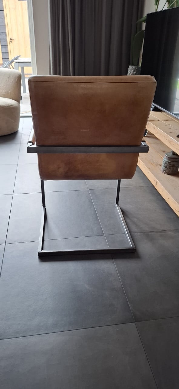 Eettafel met 6 stoelen
