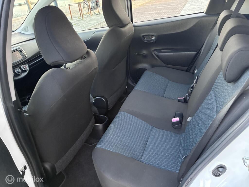 Toyota Yaris, 1.0 VVT-i Aspiration Airco Navi km101.147 Nap 5Deurs BJ2011