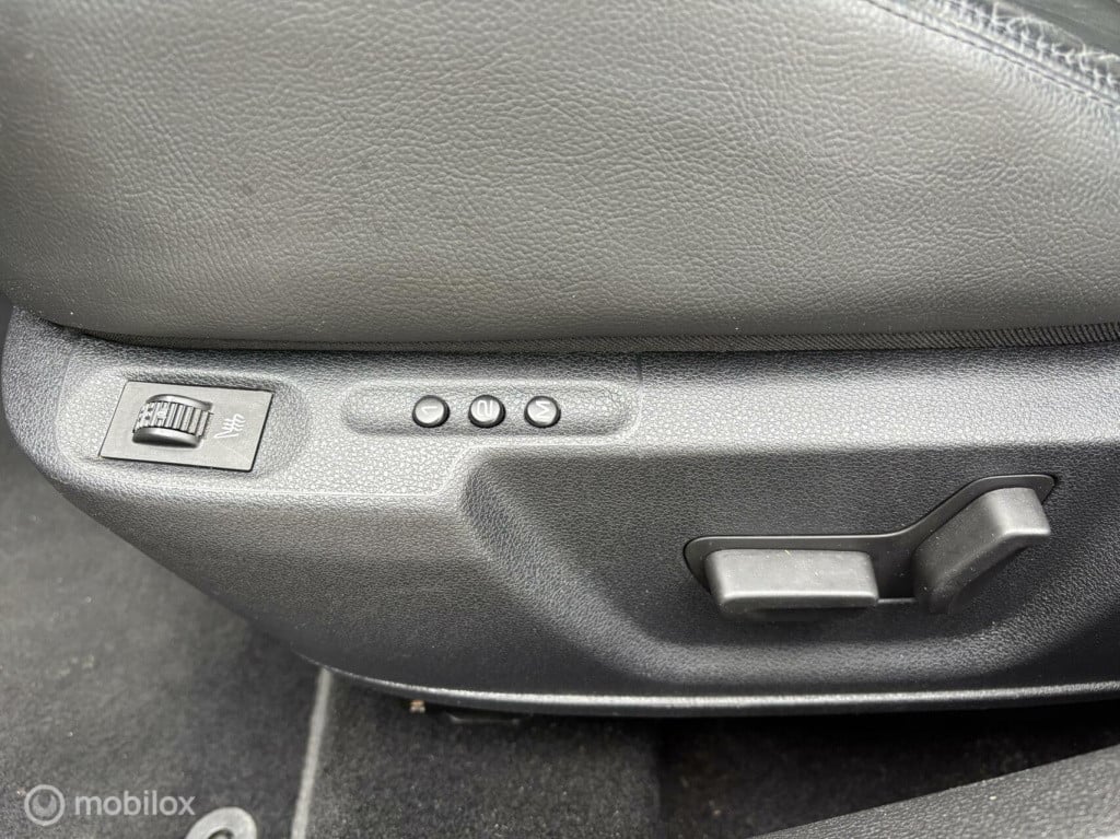 Peugeot 308 1.6 thp allure, leer, jbl,pano