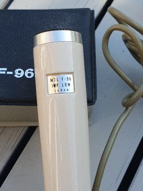 Leuke jaren 70 Sony Dynamic F-96 microfoon in originele doos...