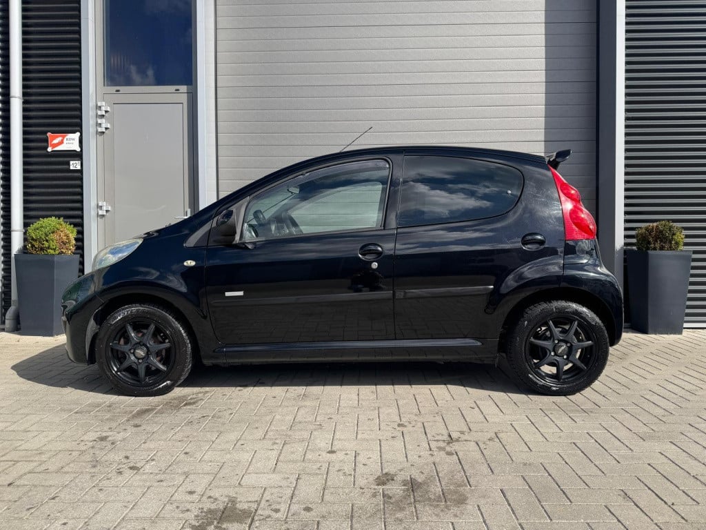 Peugeot 107 1.0-12v millesim 200/nap/apk/airco/lichtmetaal