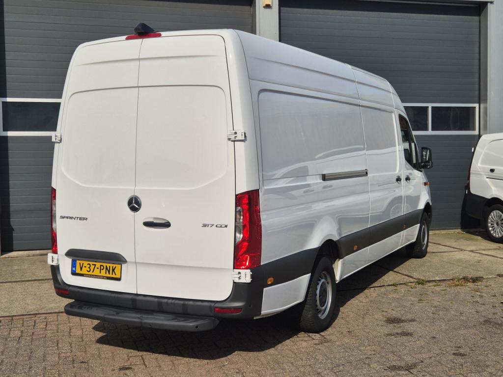 Mercedes-Benz Sprinter 317 1.9 cdi l3h2 rwd functional