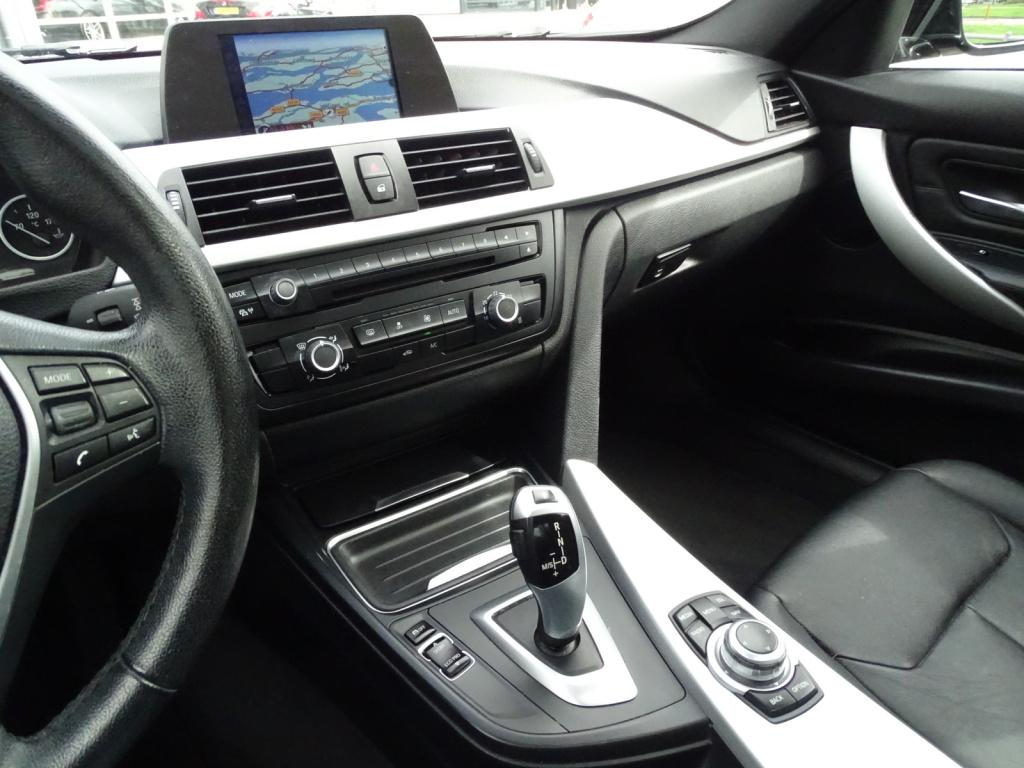 BMW 3-serie 316i upgrade edition automaat | leder | schuif-/kanteldank | xe