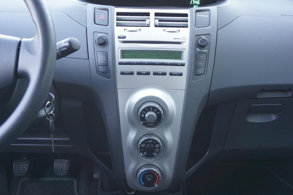 Toyota Yaris 1.0 vvti terra elektr. ramen / trekhaak / nap