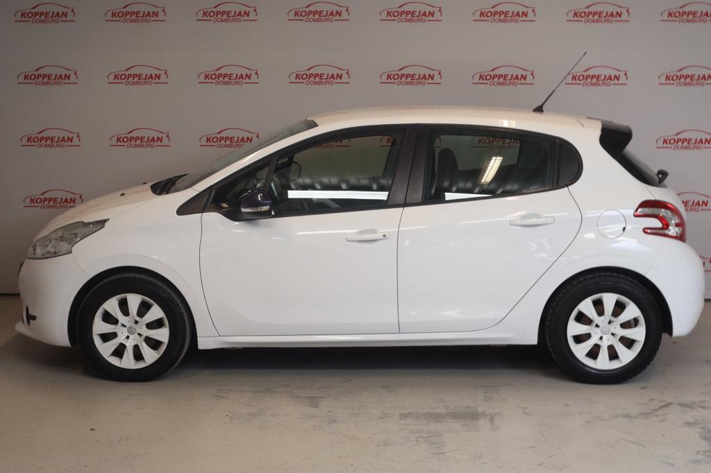 Peugeot 208 1.0 vti like org nl, carplay, cruise controle, all season bande
