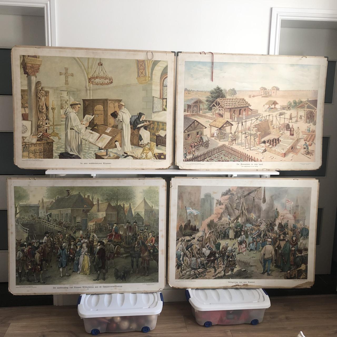 Diverse oude wandplaten / schoolplaten 10 euro p.s.