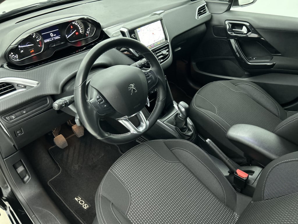 Peugeot 208 82 pk allure | rijklaar |