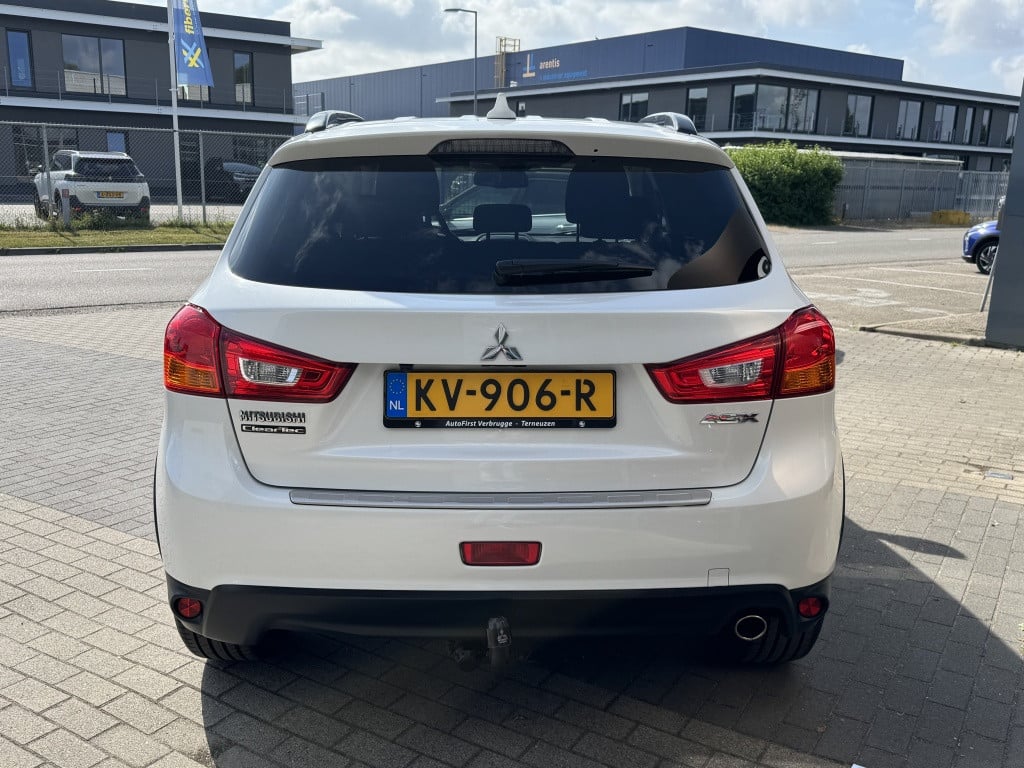 Mitsubishi Asx 1.6 cleartec intense | navigatie | trekhaak | airco | achter