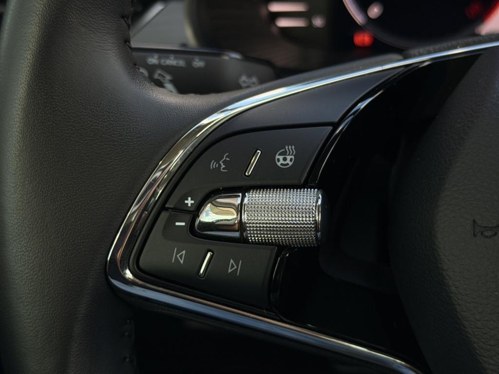 Skoda Kamiq 1.0 tsi scout line | apple carplay | lane assist | stoel/stuur 