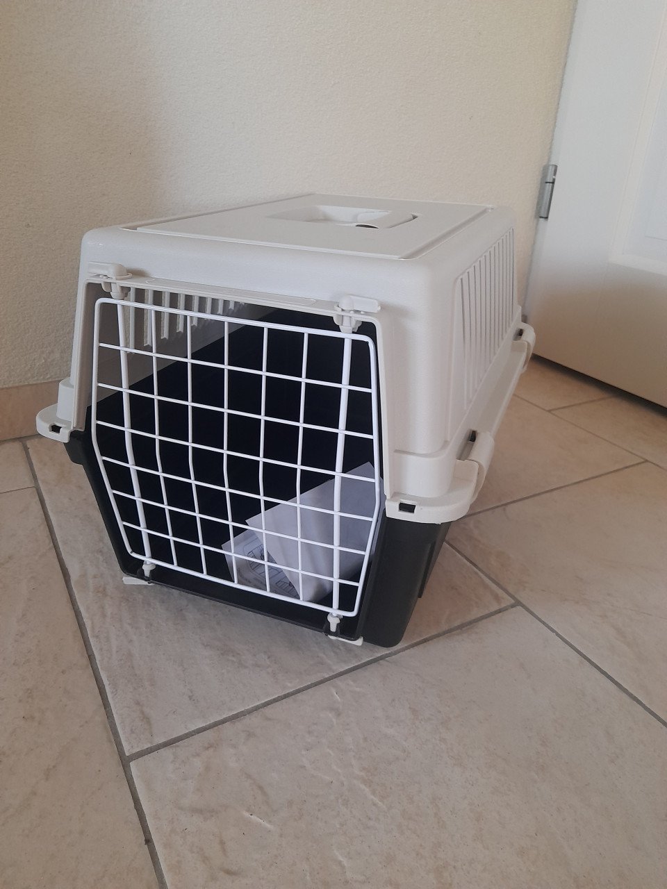Vervoers box / Reismand voor katten  (nieuw) 58 x 37 x 33H