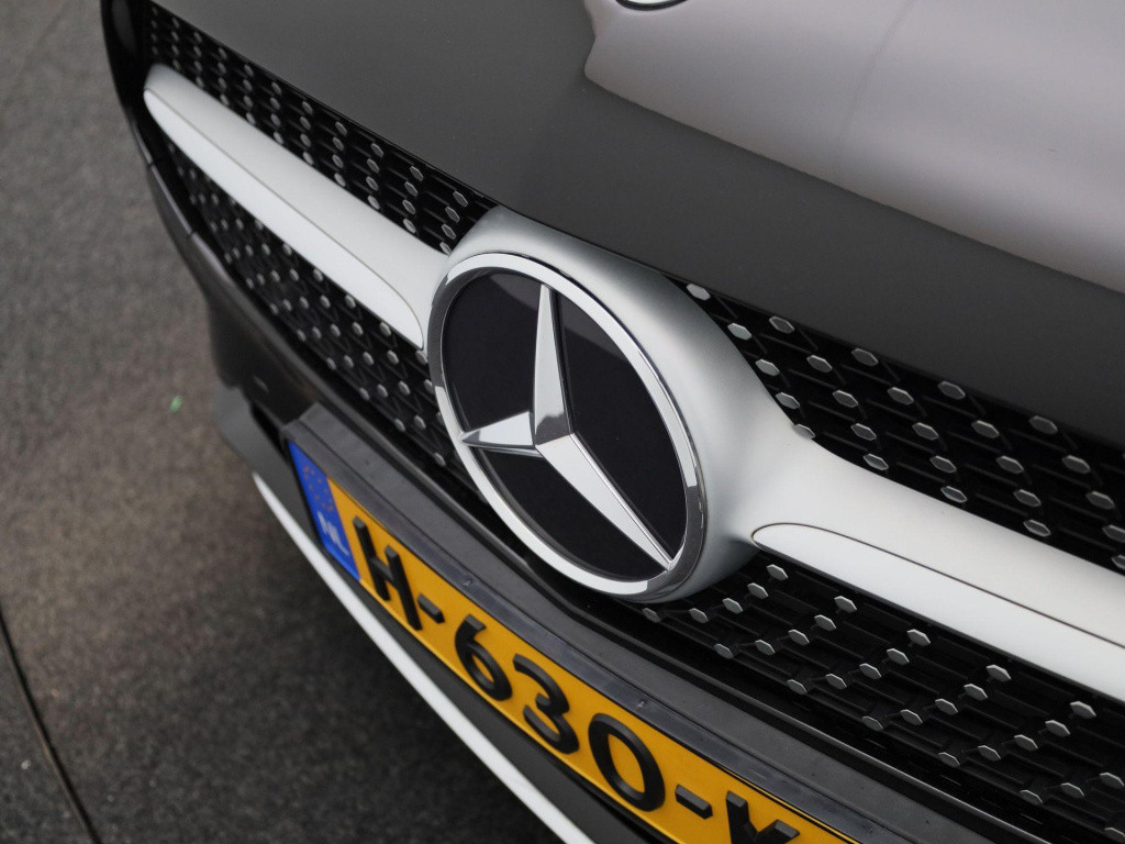 Mercedes-Benz A-Klasse 180 advantage | automaat | virtual cockpit | camera 
