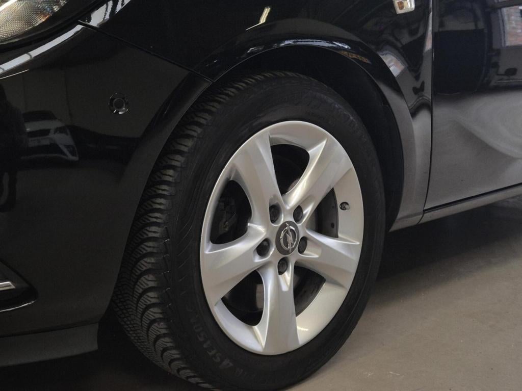 Opel Corsa 1.4 turbo innovation