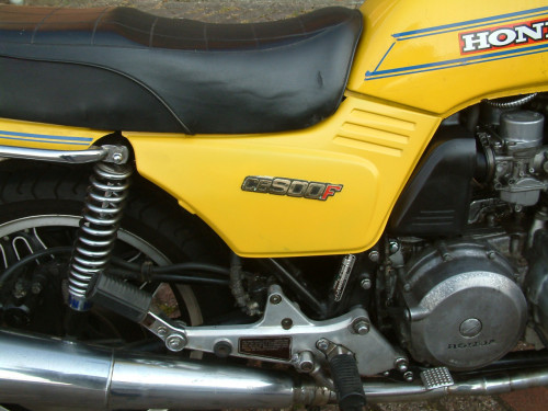 Honda bol dor  cb 900 f2  bouwjaar 1981  ---35000 km