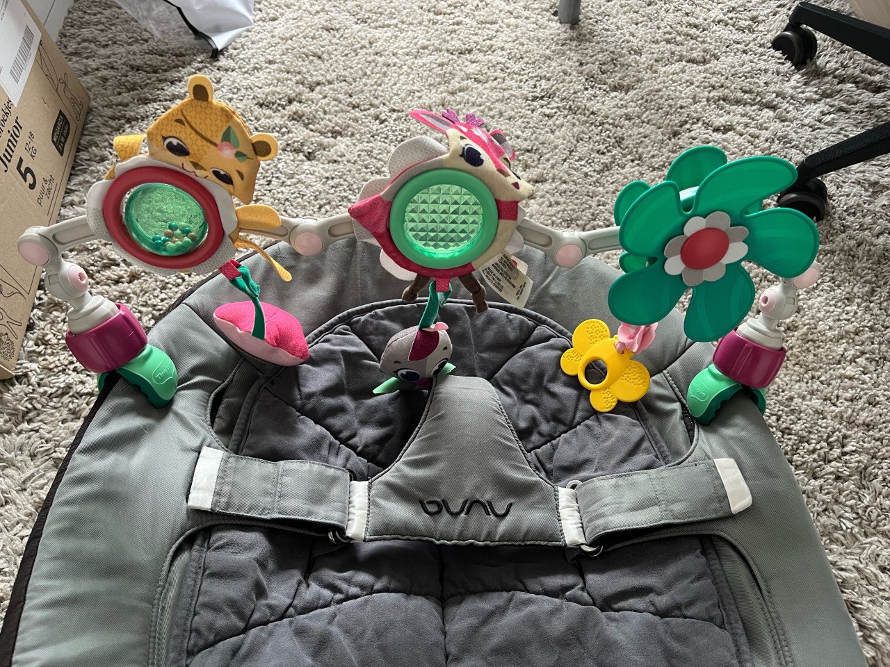 Nuna Leaf met speelboog